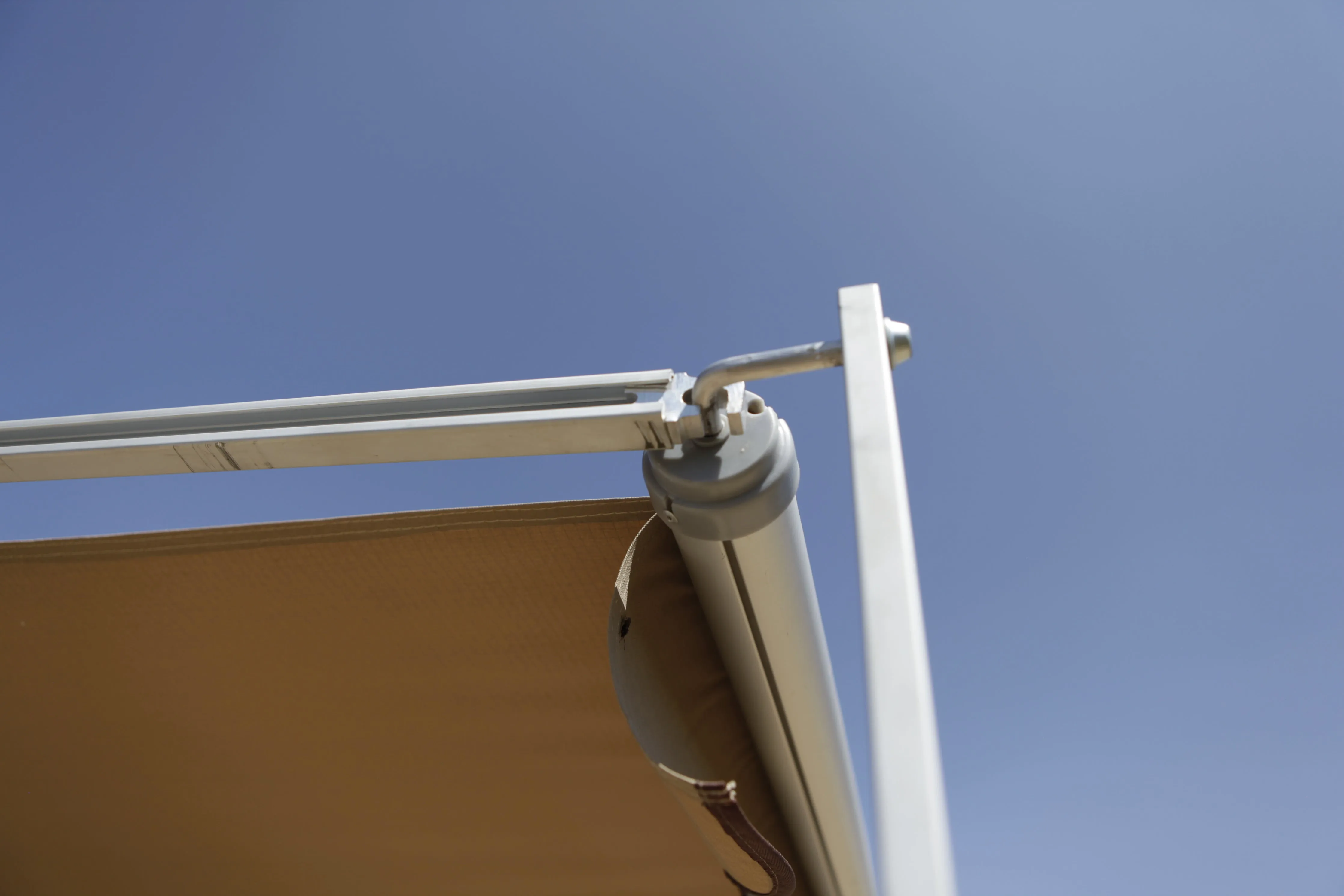 Series 2000 Awning